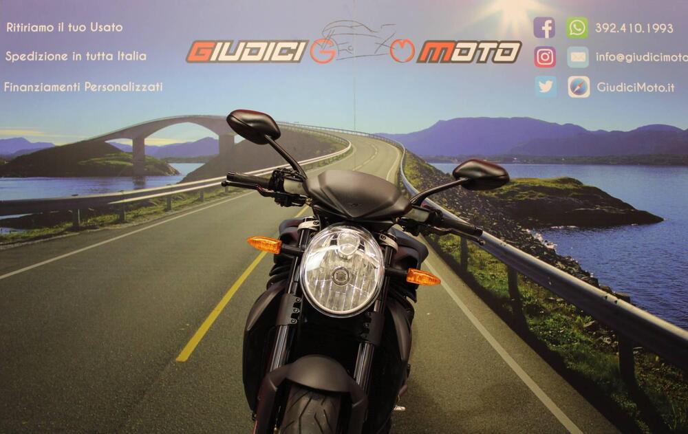 MV Agusta Brutale 920 (2011 - 12) (9)