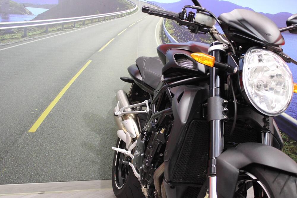 MV Agusta Brutale 920 (2011 - 12) (10)