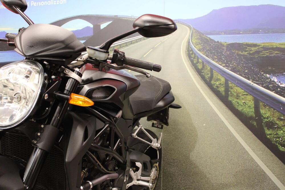 MV Agusta Brutale 920 (2011 - 12) (11)