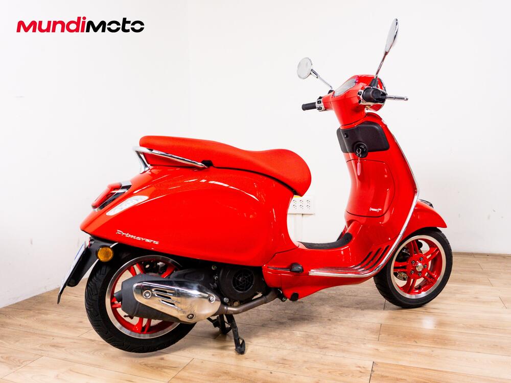 Vespa Primavera 125 RED (2025 - 26) (4)