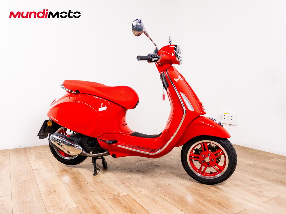 Vespa Primavera 125 RED (2025 - 26) (2)