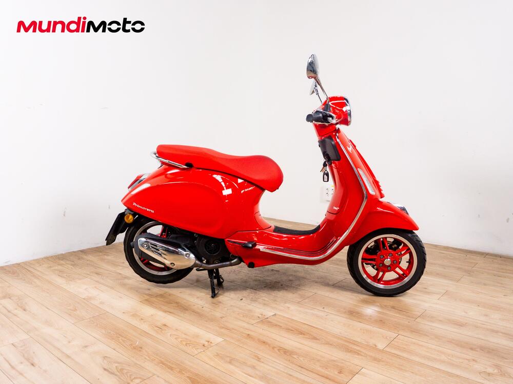 Vespa Primavera 125 RED (2025 - 26) (3)