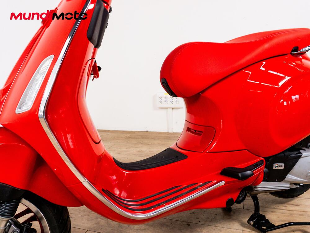 Vespa Primavera 125 RED (2025 - 26) (9)