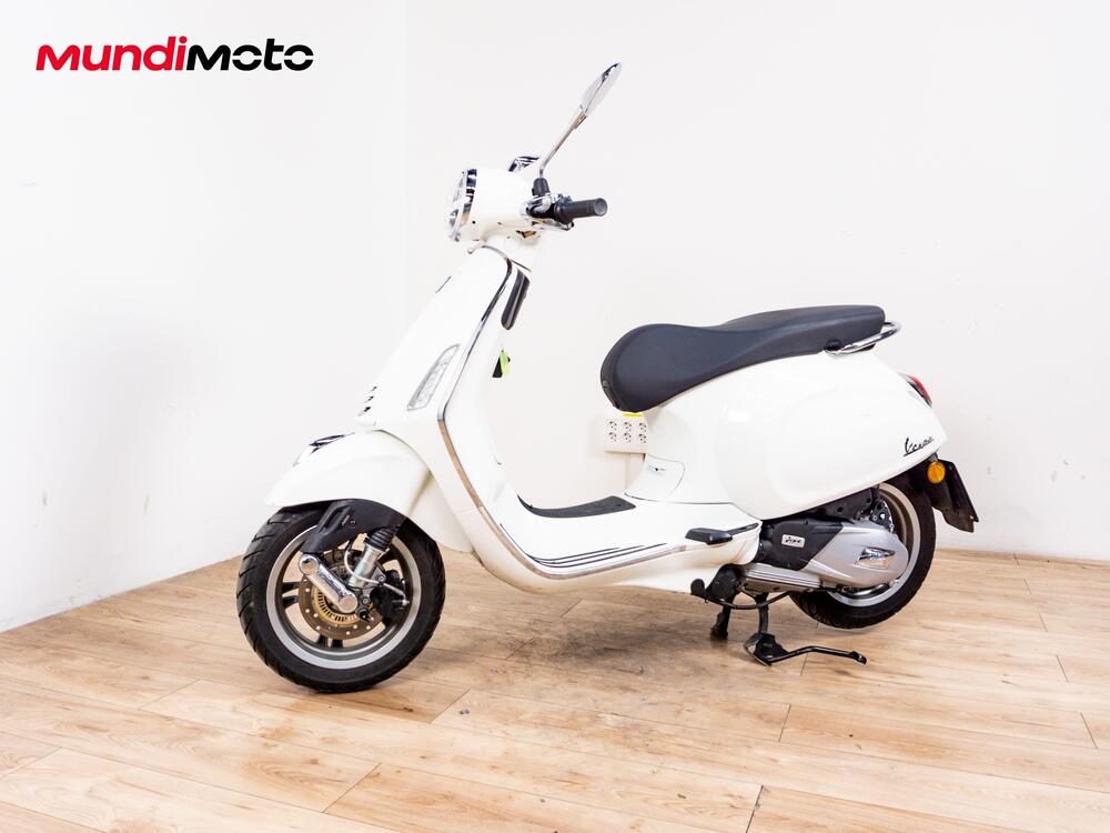 Vespa Primavera 125 Batik (2024 - 26) (8)