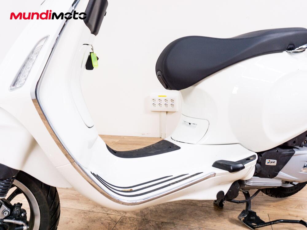 Vespa Primavera 125 Batik (2024 - 26) (9)