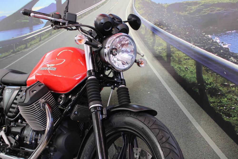 Moto Guzzi V7 Stone (2012 - 15) (12)