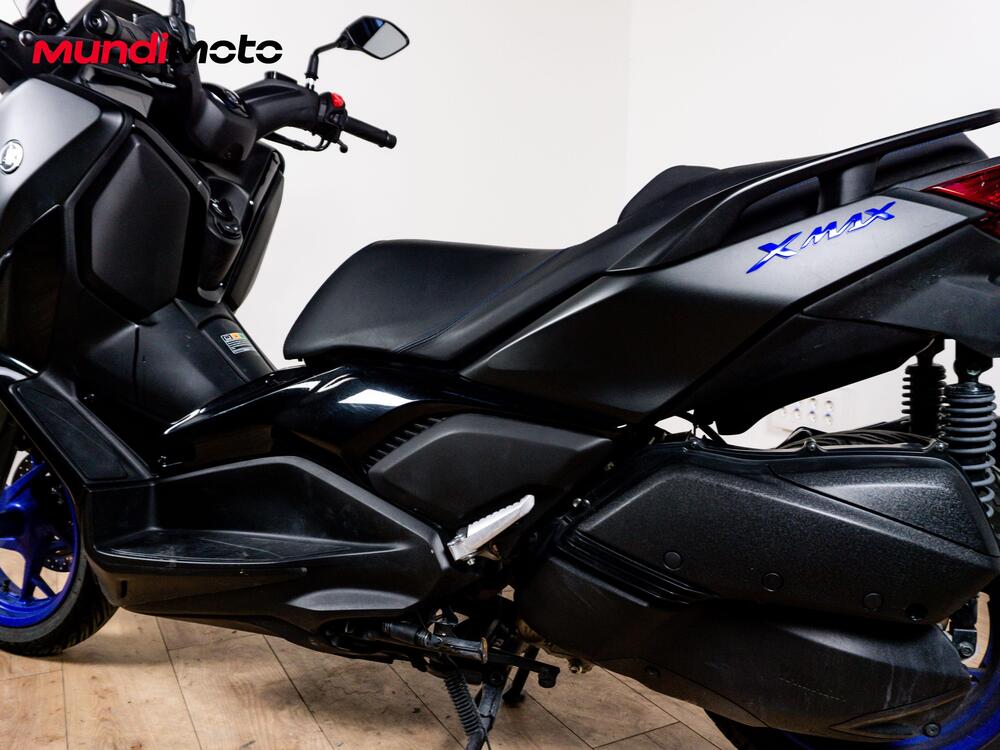 Yamaha X-Max 300 Tech Max (2025 - 26) (10)