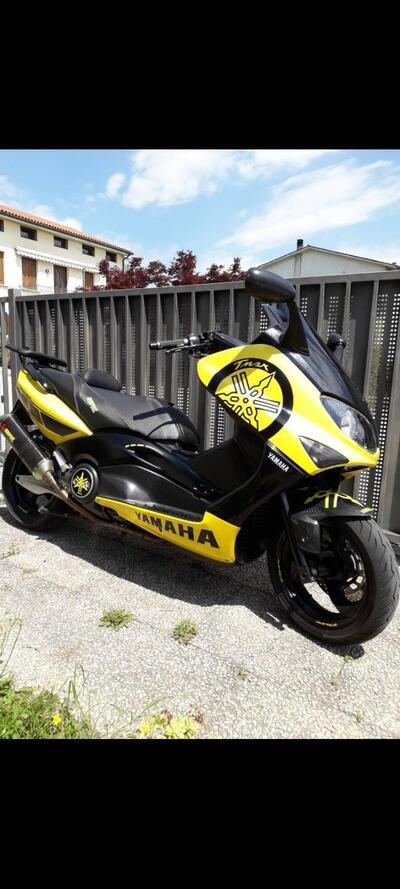 Yamaha T-Max 500 (2001 - 03) usata