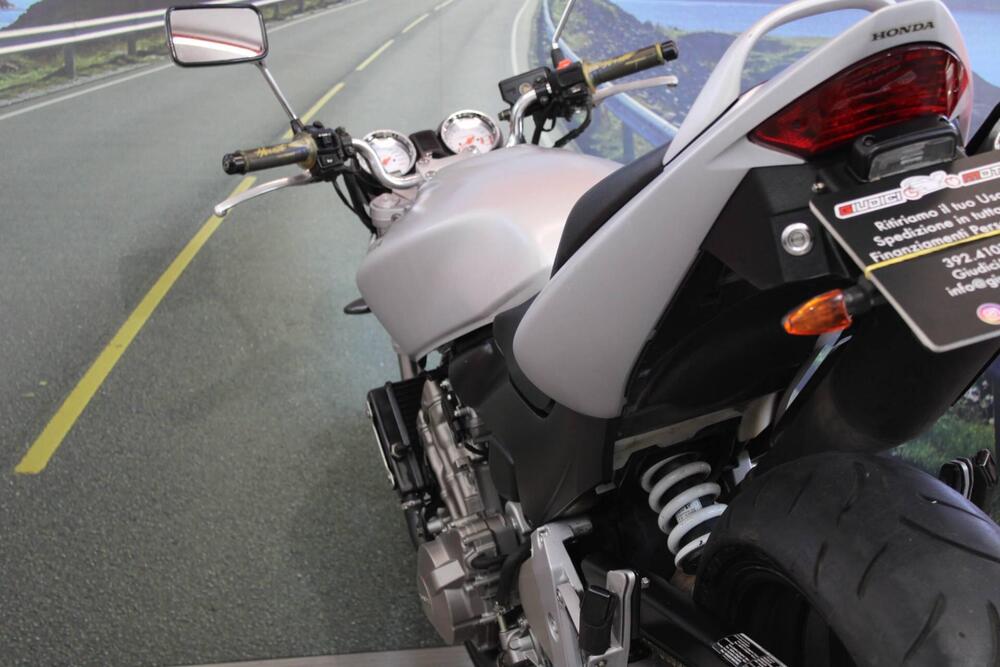 Honda Hornet 600 (2003 - 04) (17)