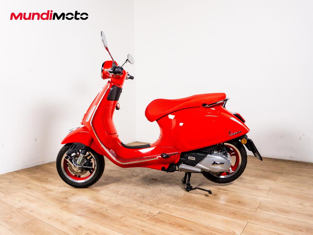 Vespa Primavera 125 RED (2025 - 26) (6)