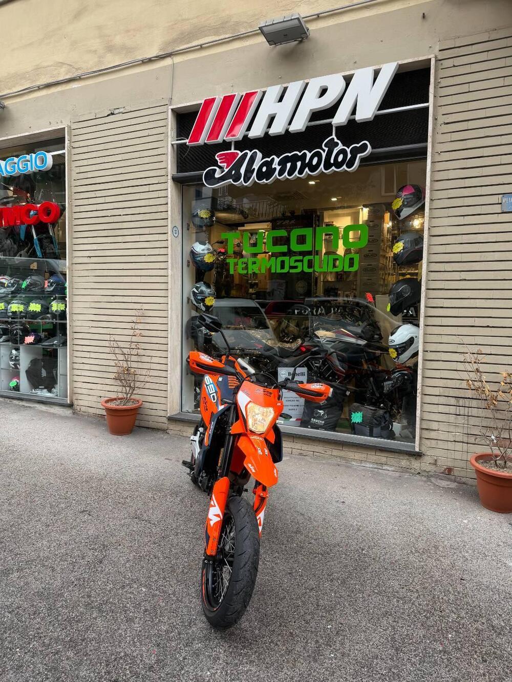 KTM 690 SMC R (2023 - 25) (5)