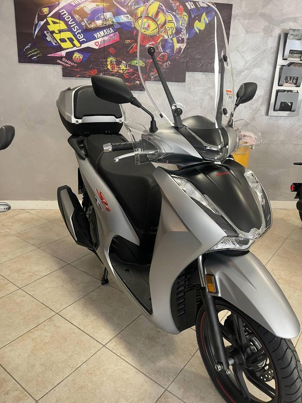 Honda SH 350 Sport (2021 - 24) (2)