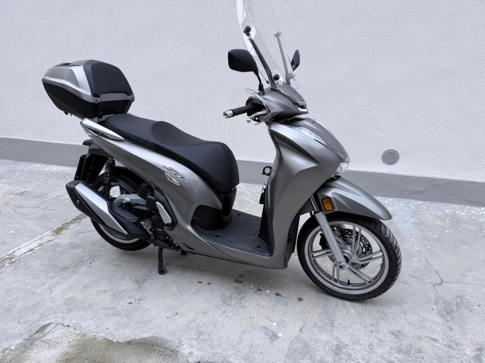 Honda SH 350 (2021 - 24) (3)