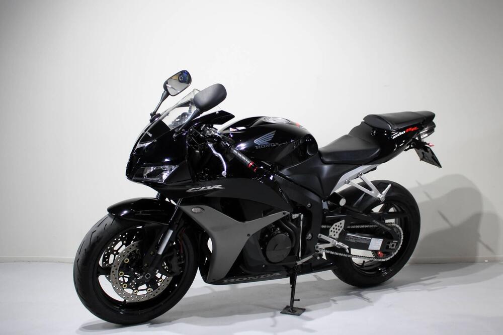 Honda CBR 600 RR (2007 - 08) (3)