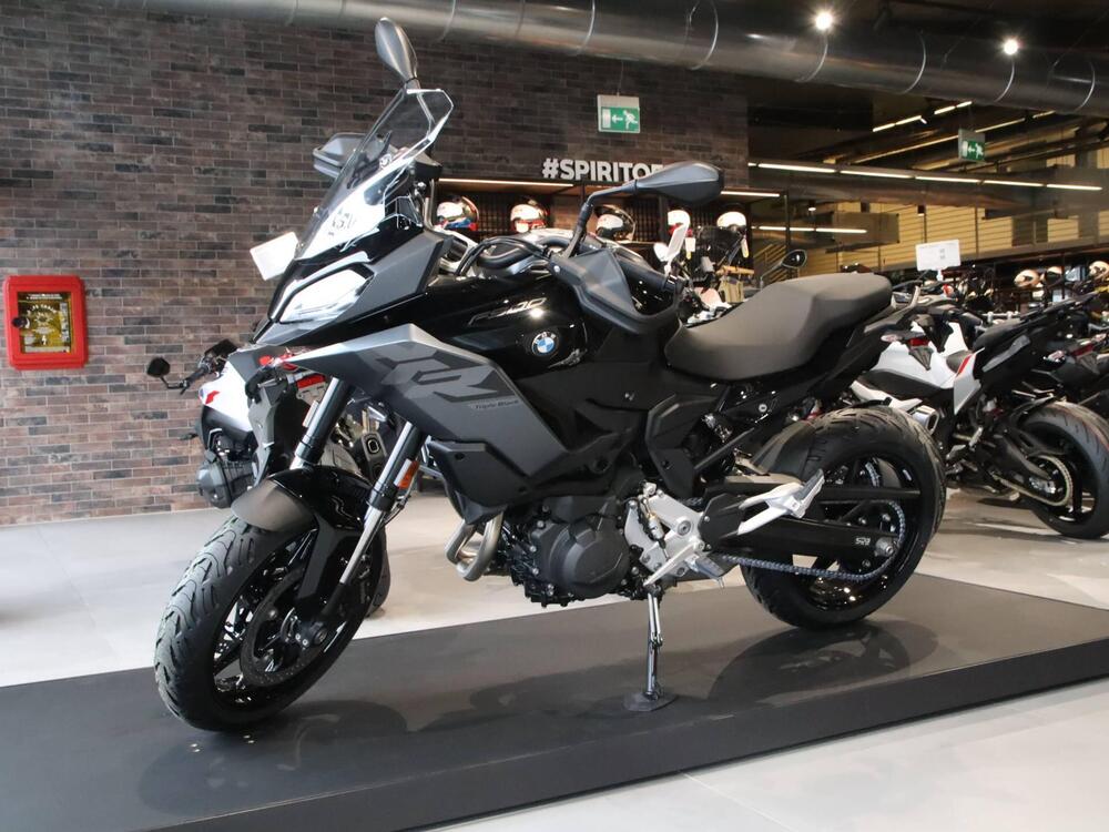 Bmw F 900 XR (2025 - 26) (2)