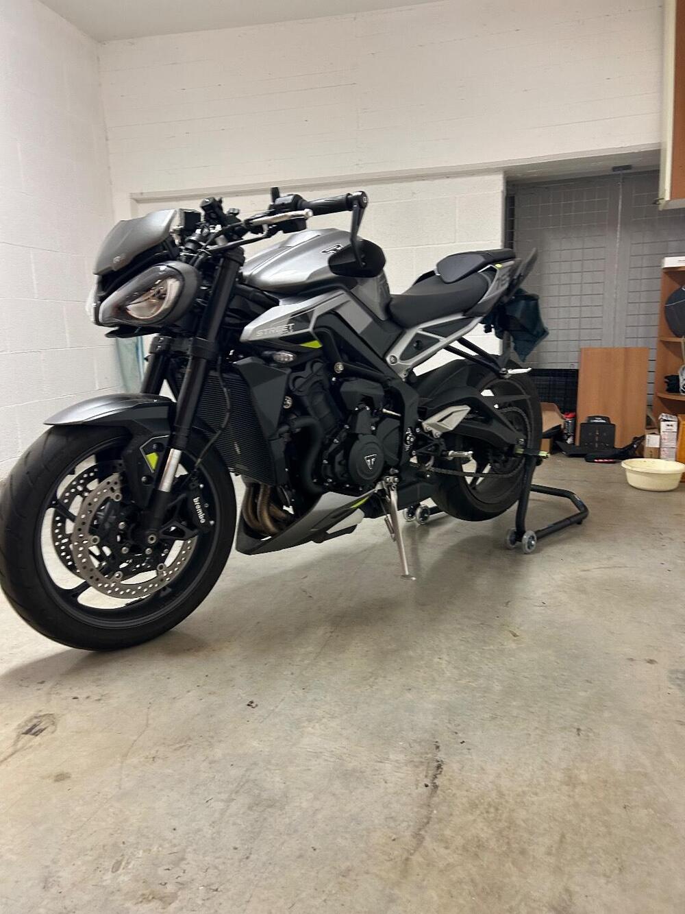 Triumph Street Triple 765 R (2023 - 26) (4)