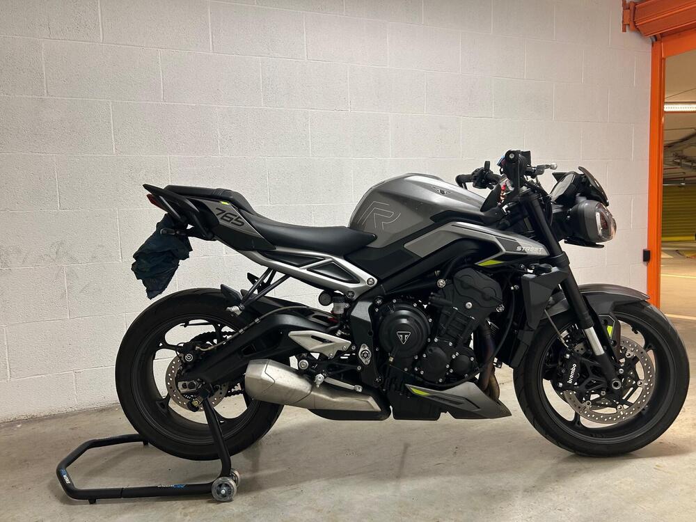 Triumph Street Triple 765 R (2023 - 26) (7)