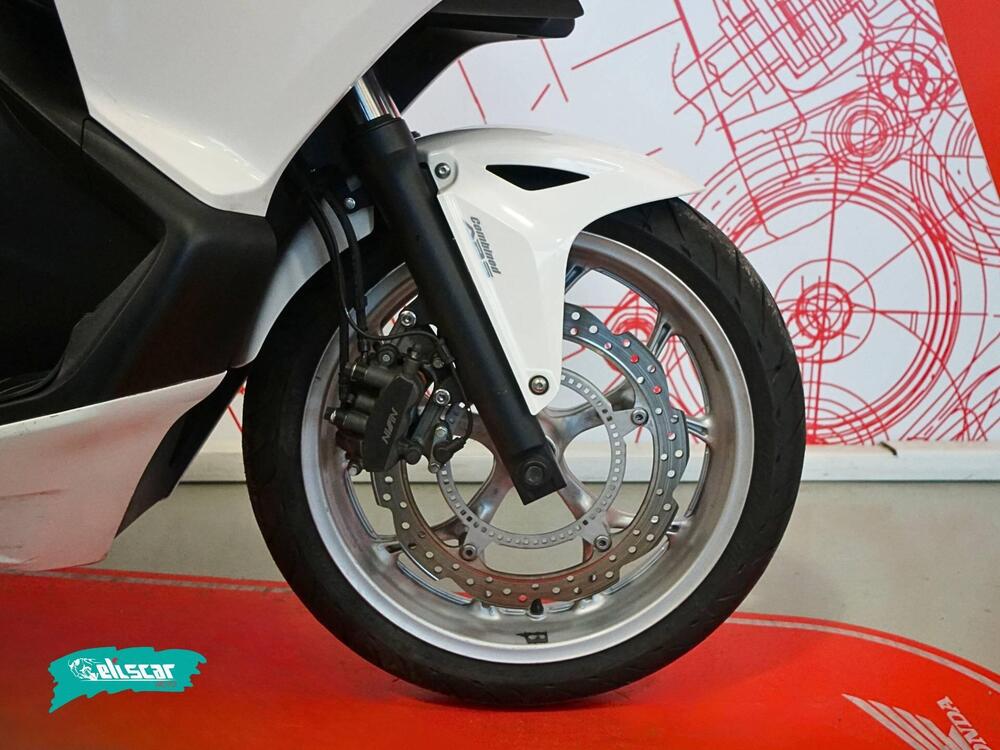 Honda Integra 700 (2011 - 13) (9)