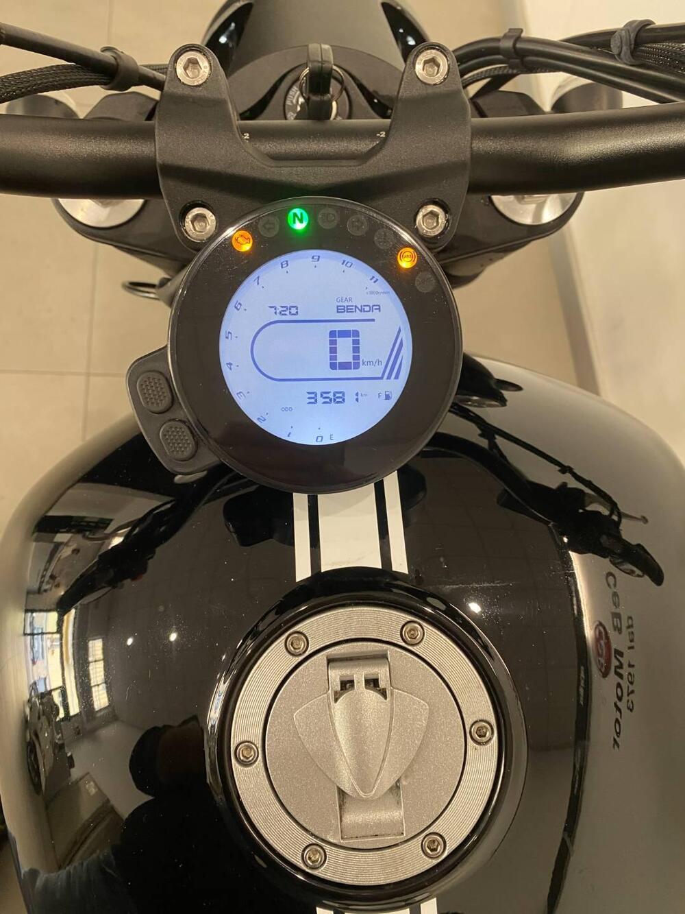 Keeway Motor V302 C (2022 - 26) (7)