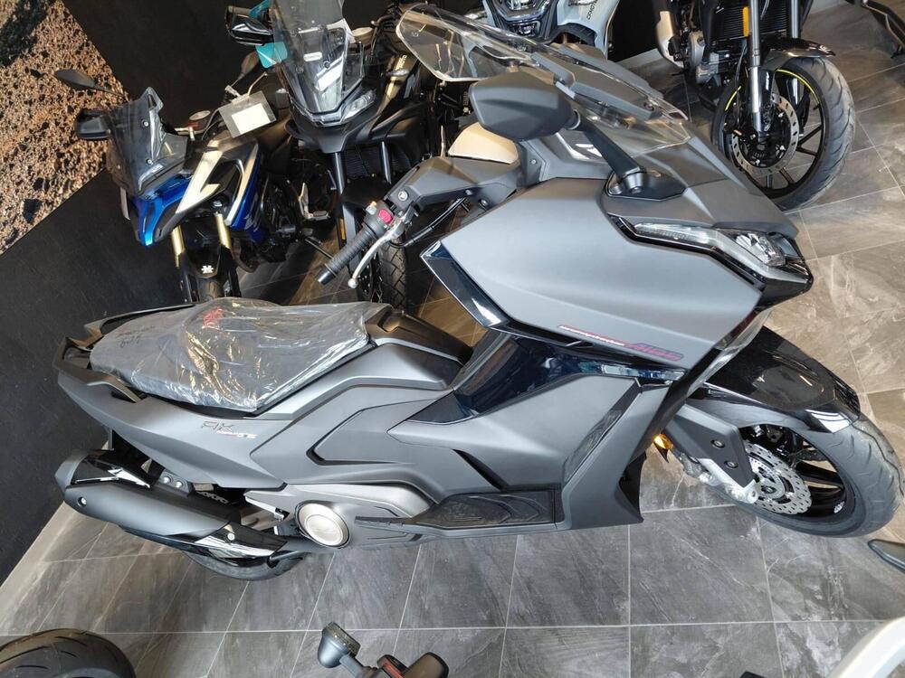 Kymco AK 575 Premium (2025 - 26) (2)