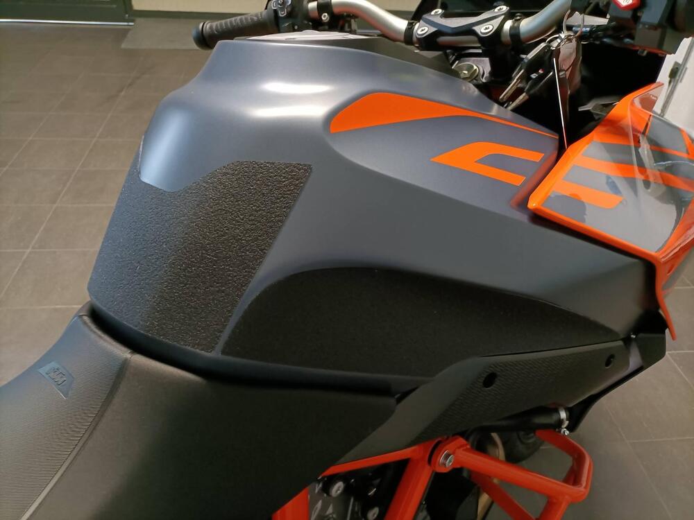 KTM 1290 Super Duke GT (2022 - 25) (10)