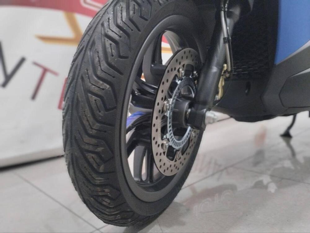 Piaggio Beverly 310 S (2025 - 26) (8)