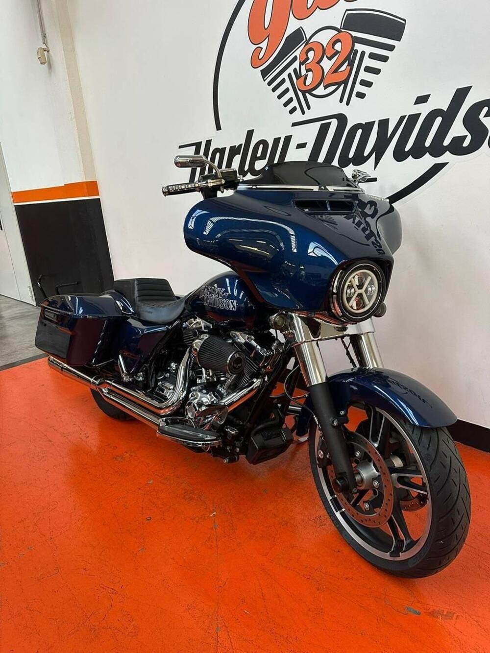 Harley-Davidson 1690 Street Glide Special (2014 - 16) - FLHX (2)