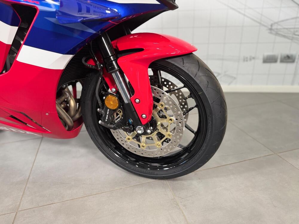 Honda CBR 600 RR (2024 - 26) (9)