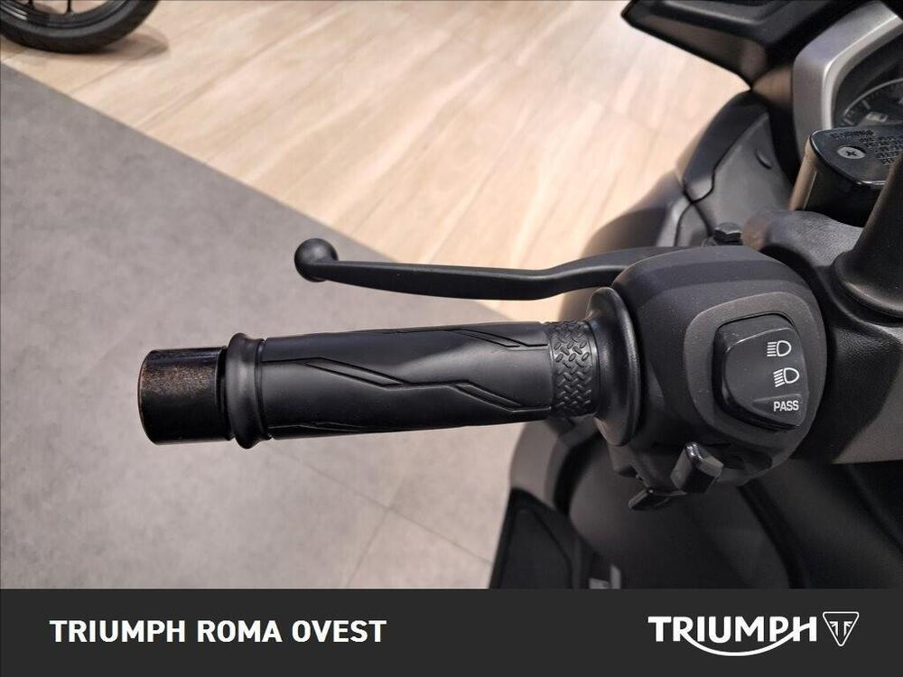 Yamaha X-Max 300 ABS (2017 - 20) (11)