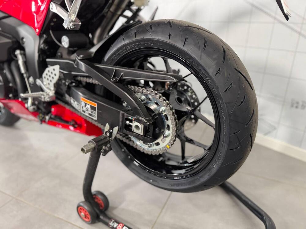 Honda CBR 600 RR (2024 - 26) (15)