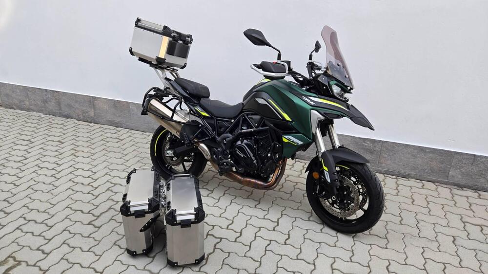 Benelli TRK 702 (2023 - 25) (2)