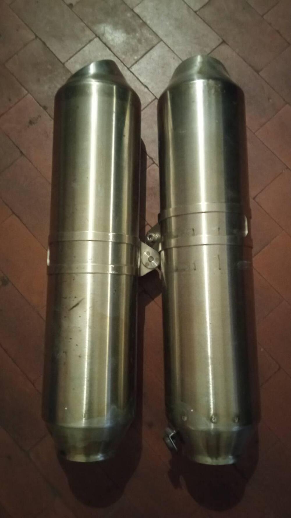 Scarico originale Ktm (2)