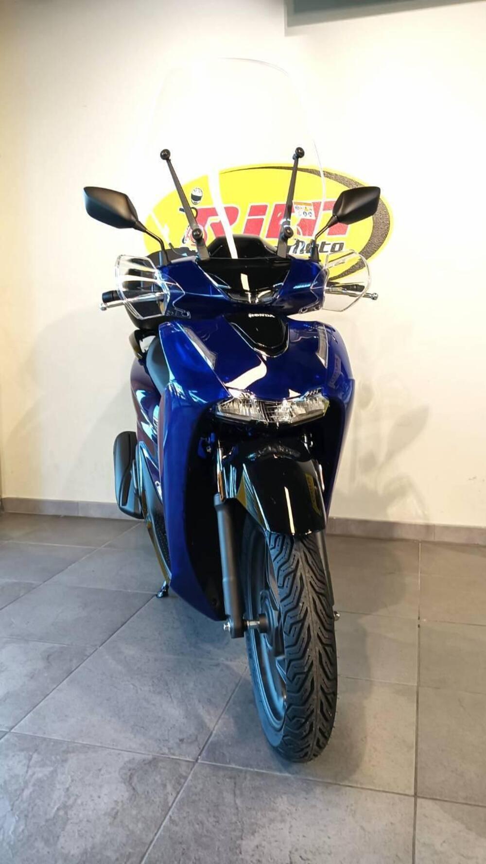 Honda SH 125 Vetro (2026) (2)