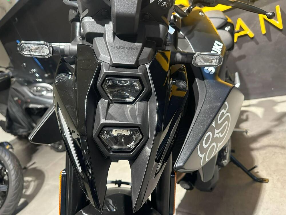 Suzuki GSX-8S (2025 - 26) (7)