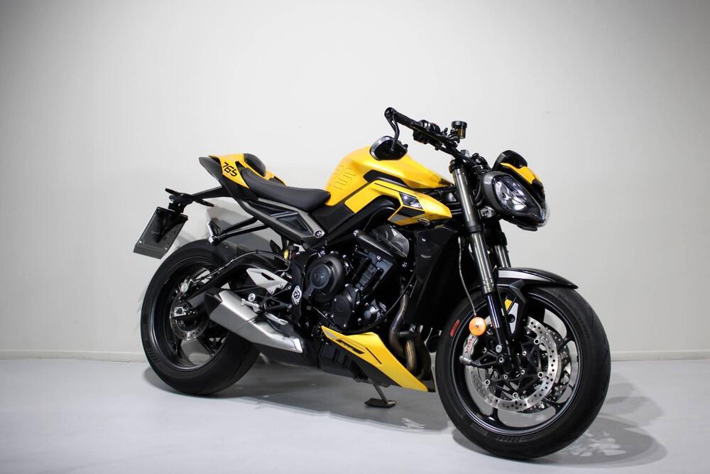 Triumph Street Triple 765 RS (2023 - 26) (2)