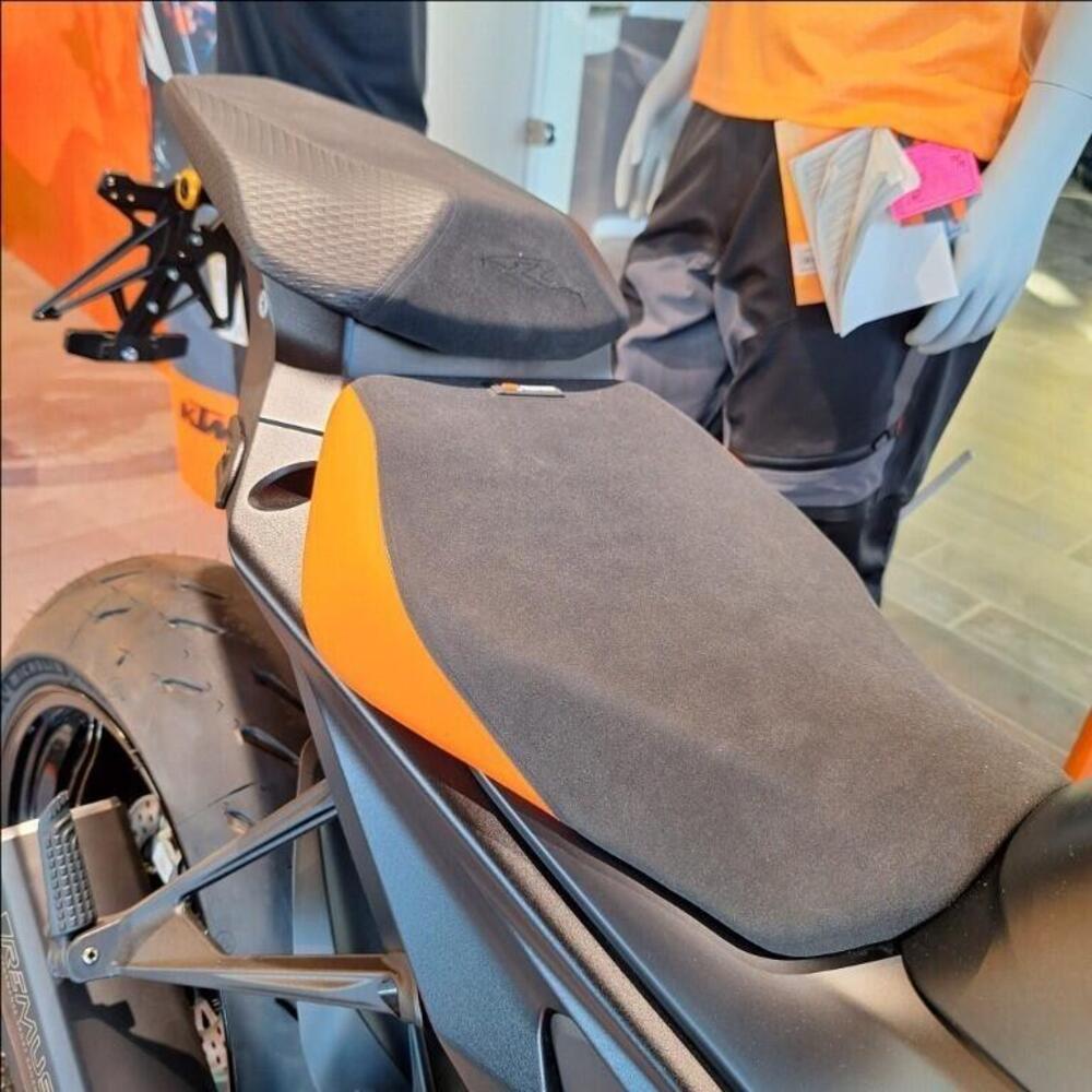 KTM 1390 Super Duke R EVO (2024 - 26) (9)