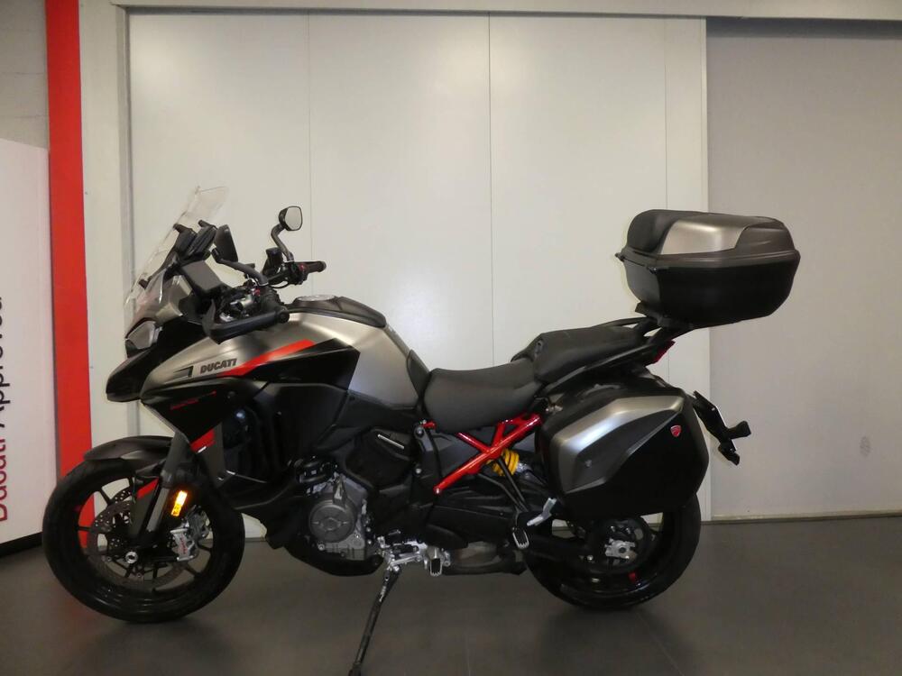Ducati Multistrada V4 S Grand Tour (2024)