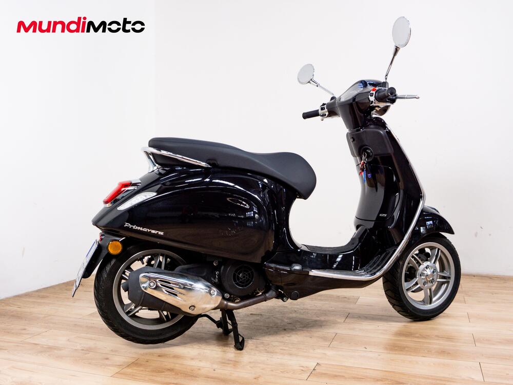 Vespa Primavera 125 Batik (2024 - 26) (3)