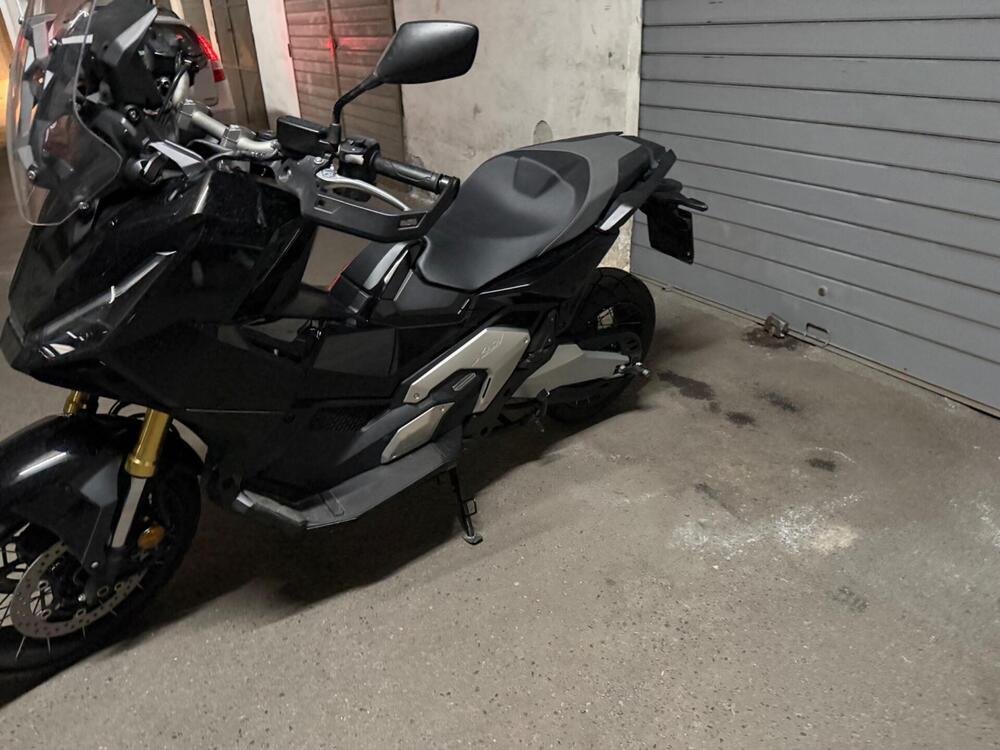 Honda X-ADV 750 Adventure (2025 - 26) (2)