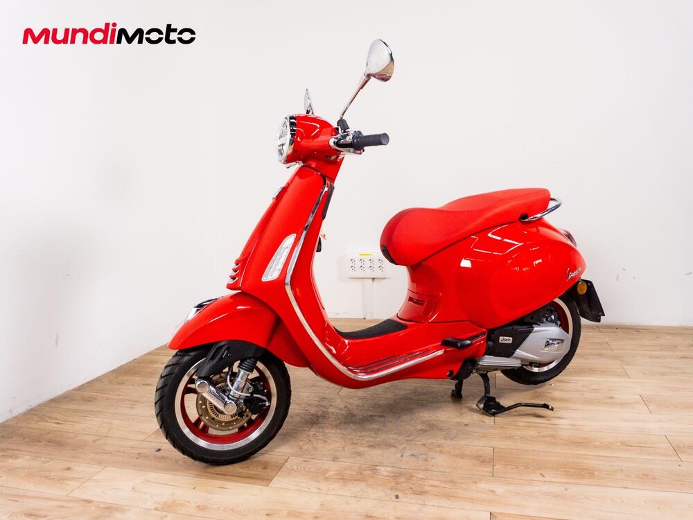 Vespa Primavera 125 RED (2025 - 26) (8)
