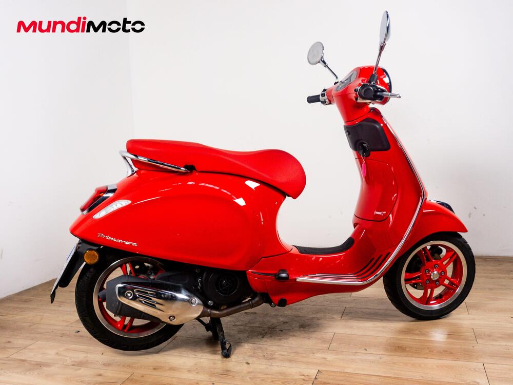 Vespa Primavera 125 RED (2025 - 26) (3)