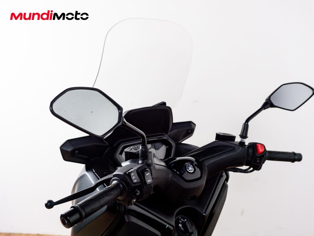 Yamaha X-Max 300 Tech Max (2025 - 26) (11)