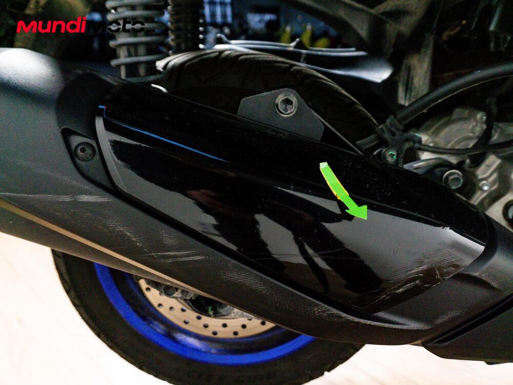 Yamaha X-Max 300 Tech Max (2025 - 26) (13)