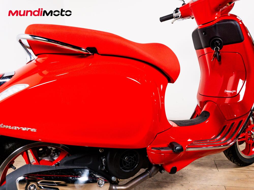 Vespa Primavera 125 RED (2025 - 26) (4)