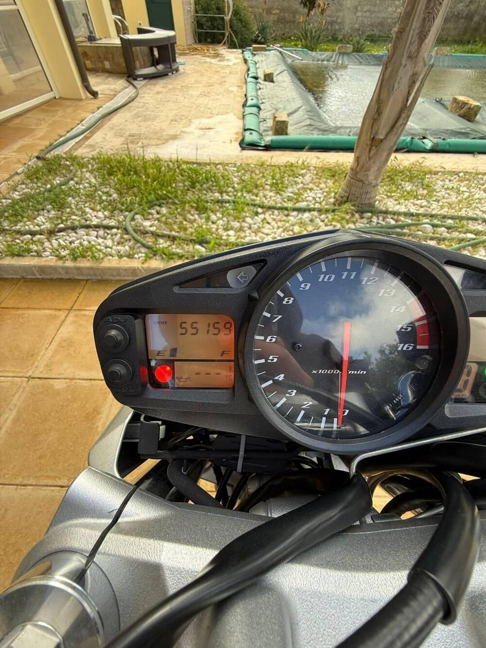 Suzuki GSR 600 (2006 - 11) (10)