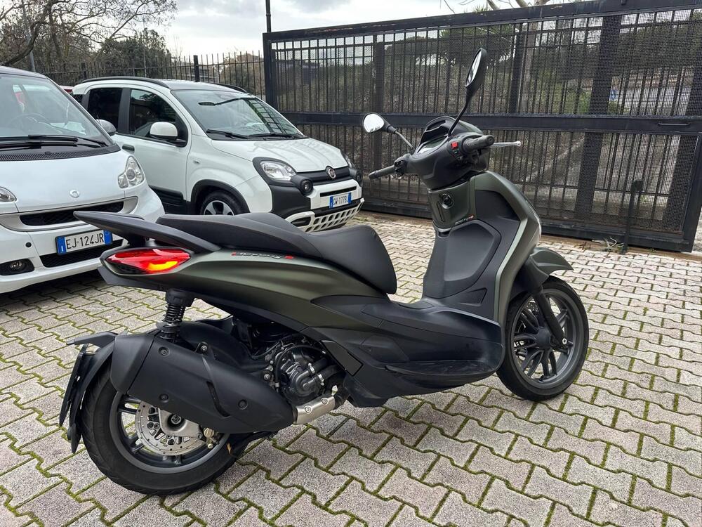 Piaggio Beverly 300 ABS-ASR (2021 - 25) (6)
