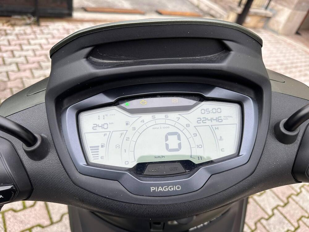 Piaggio Beverly 300 ABS-ASR (2021 - 25) (7)