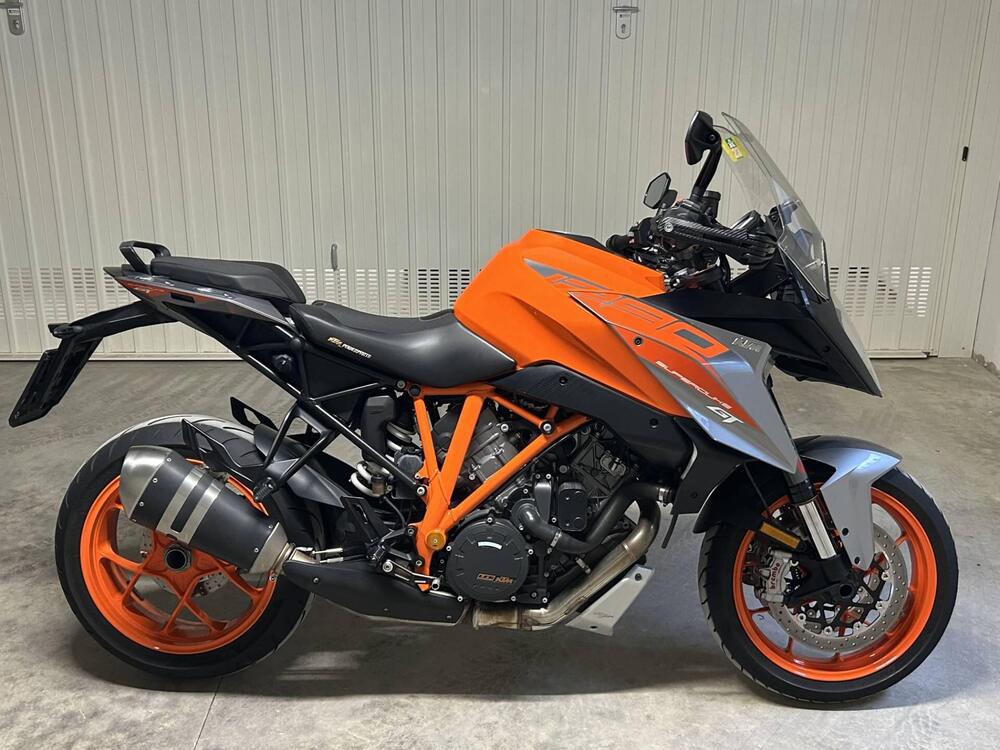 KTM 1290 Super Duke GT ABS (2016 - 18) (3)
