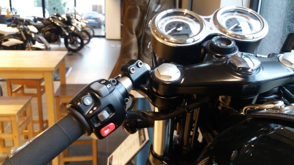 Triumph Thruxton 1200 R (2017 - 20) (8)
