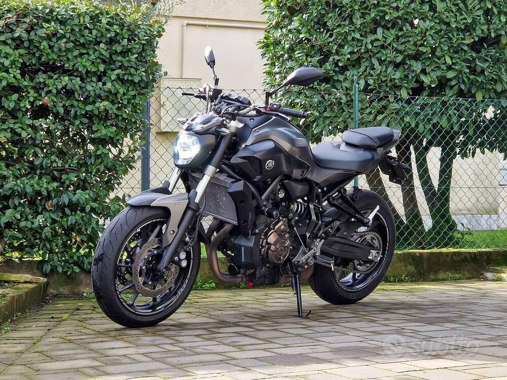 Yamaha MT-07 ABS (2014 - 16) (2)